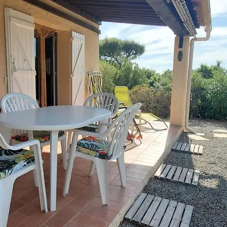 別荘 Spacious House With Pool Close To The Sea Saint-Raphaël