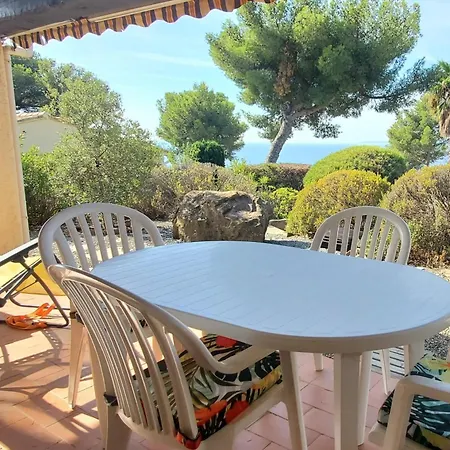 Spacious House With Pool Close To The Sea 펜션 Saint-Raphaël